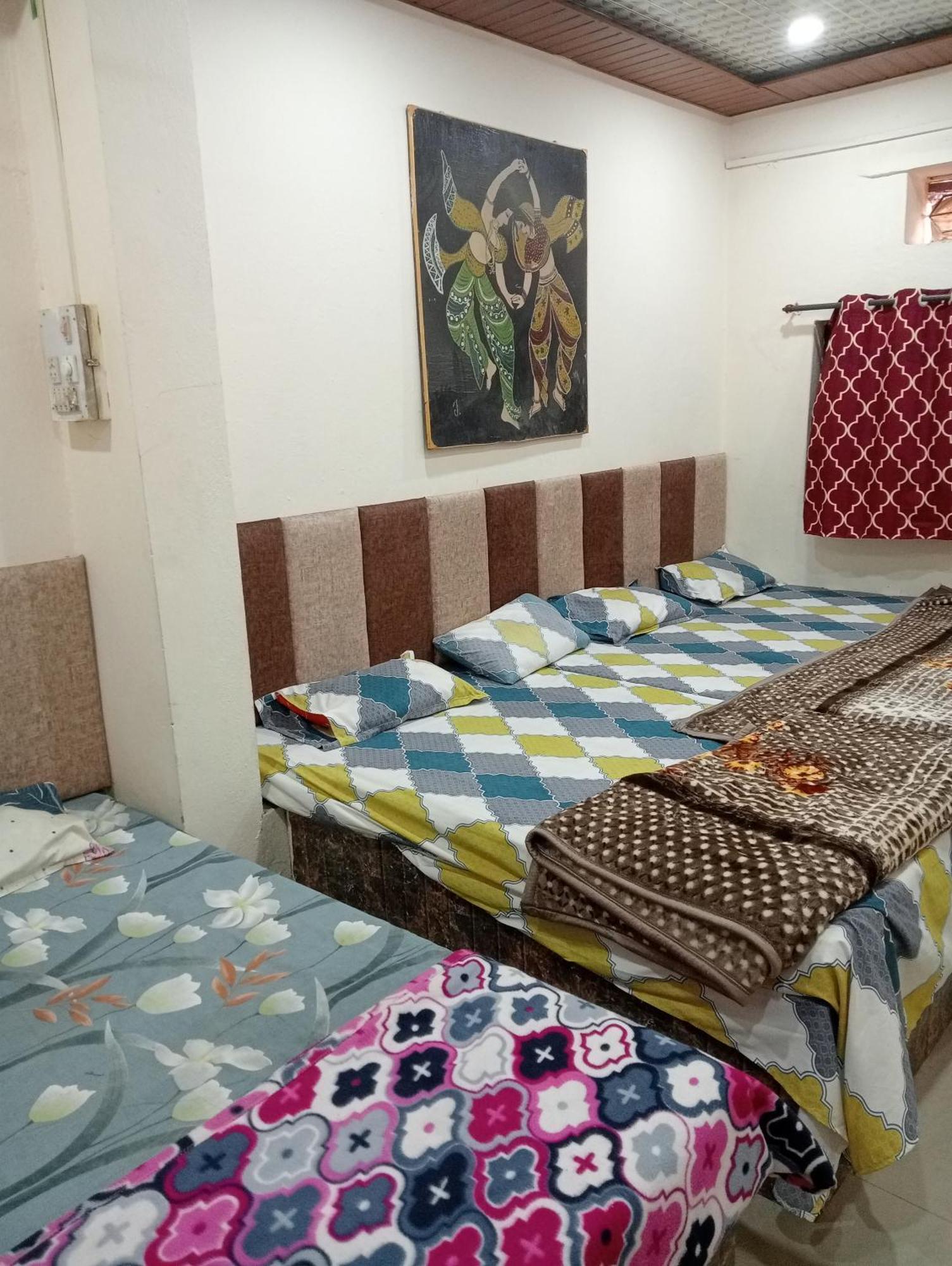 Shree Maya Home Stay Ujjain Exteriör bild